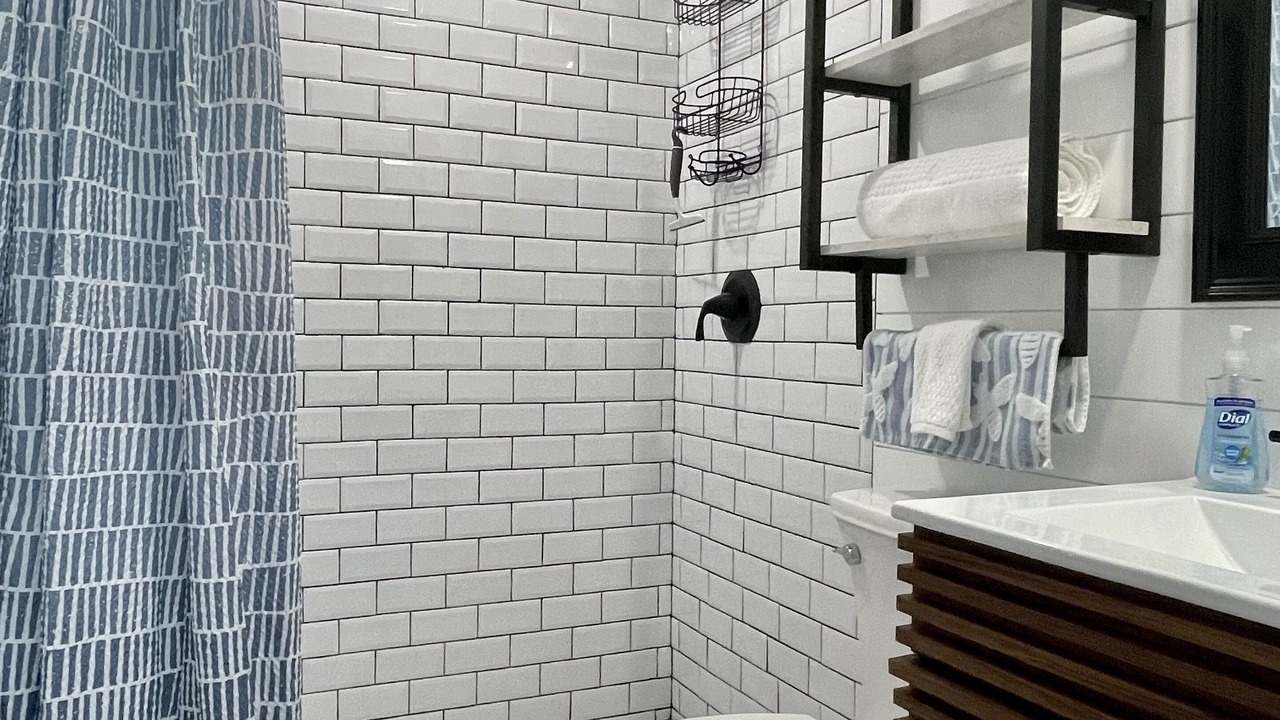 Photo of Bathroom in Laurel