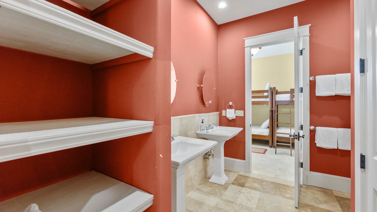 Photo of Bedroom in Emerald Waters Village