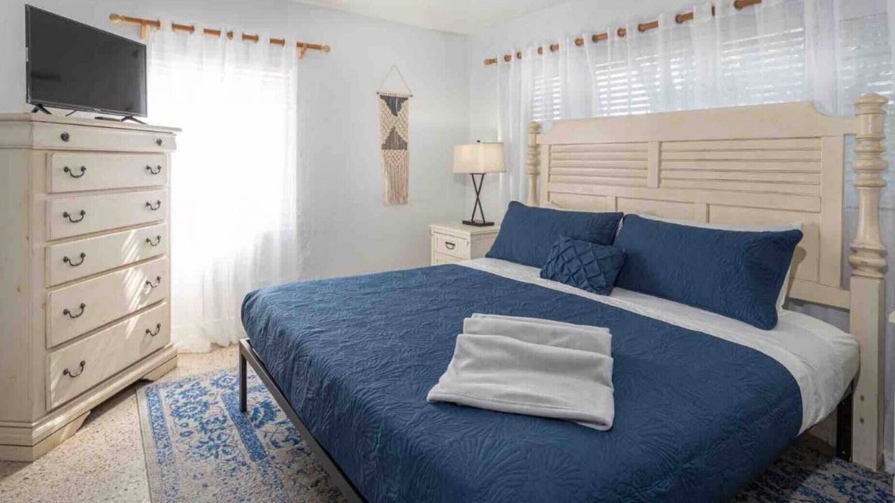Photo of Bedroom in Stuart