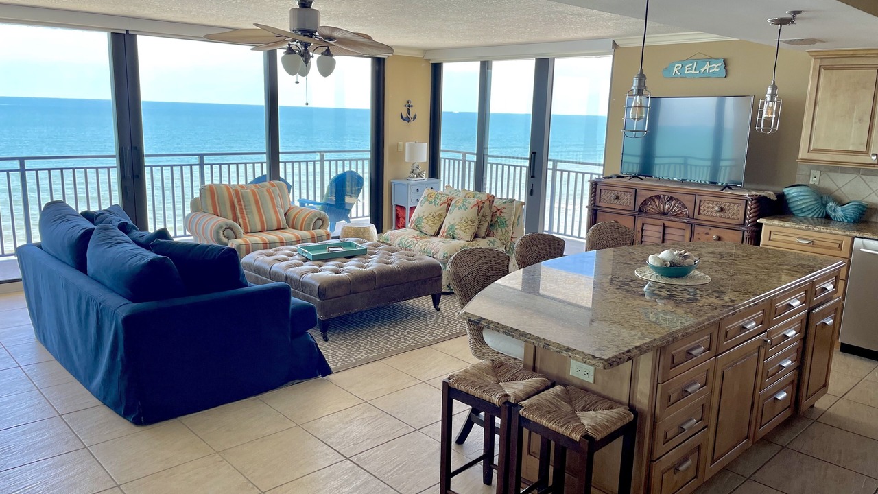 Photo of Livingroom in New Smyrna Beach