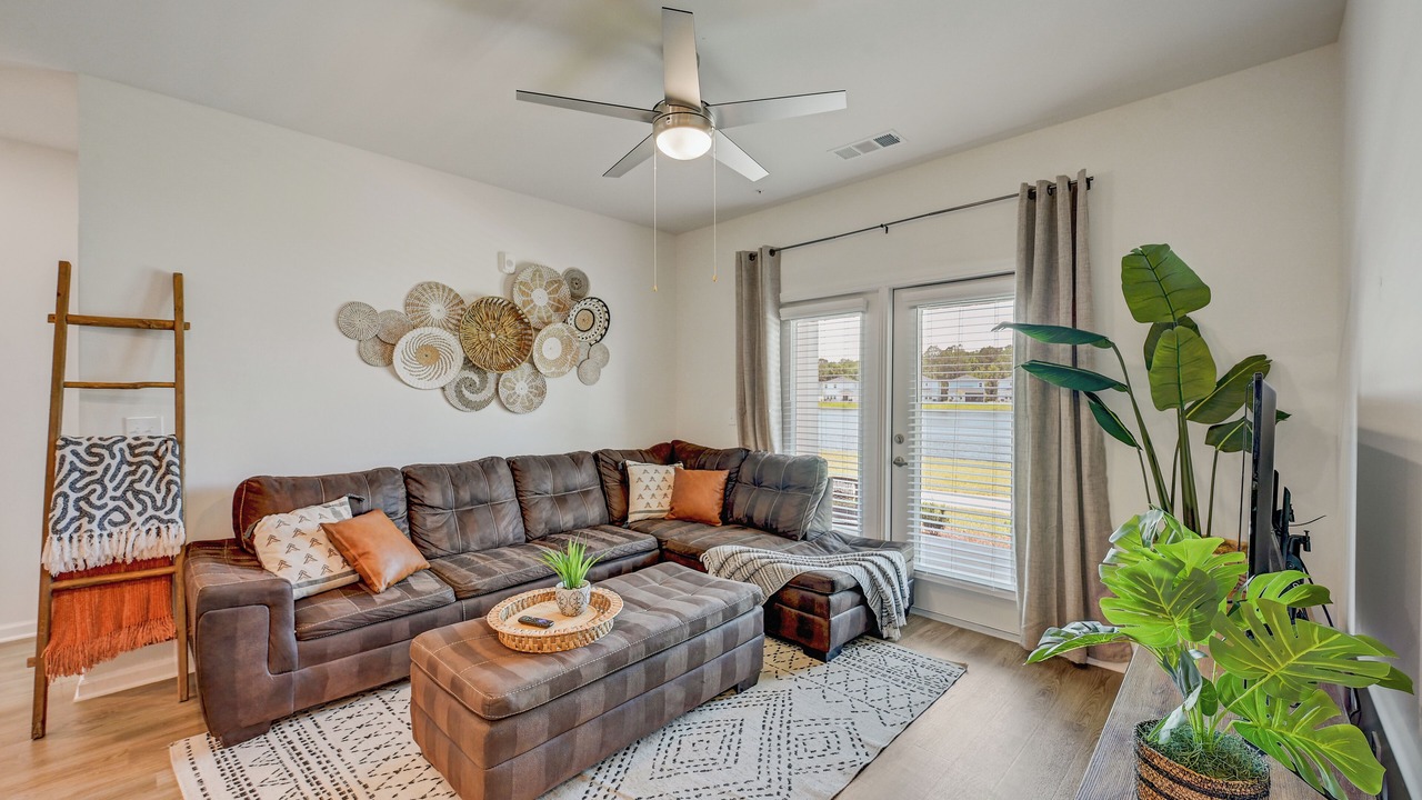 Photo of Livingroom in Northside