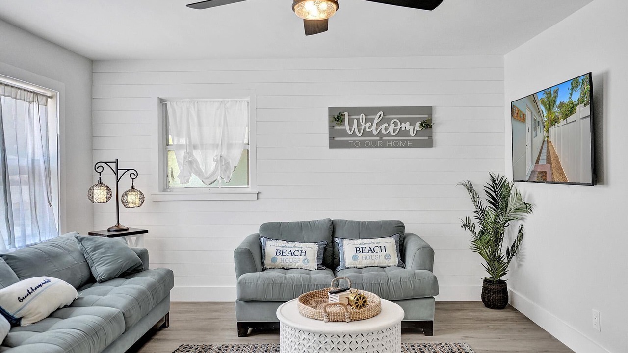 Photo of Livingroom in Deerfield Beach