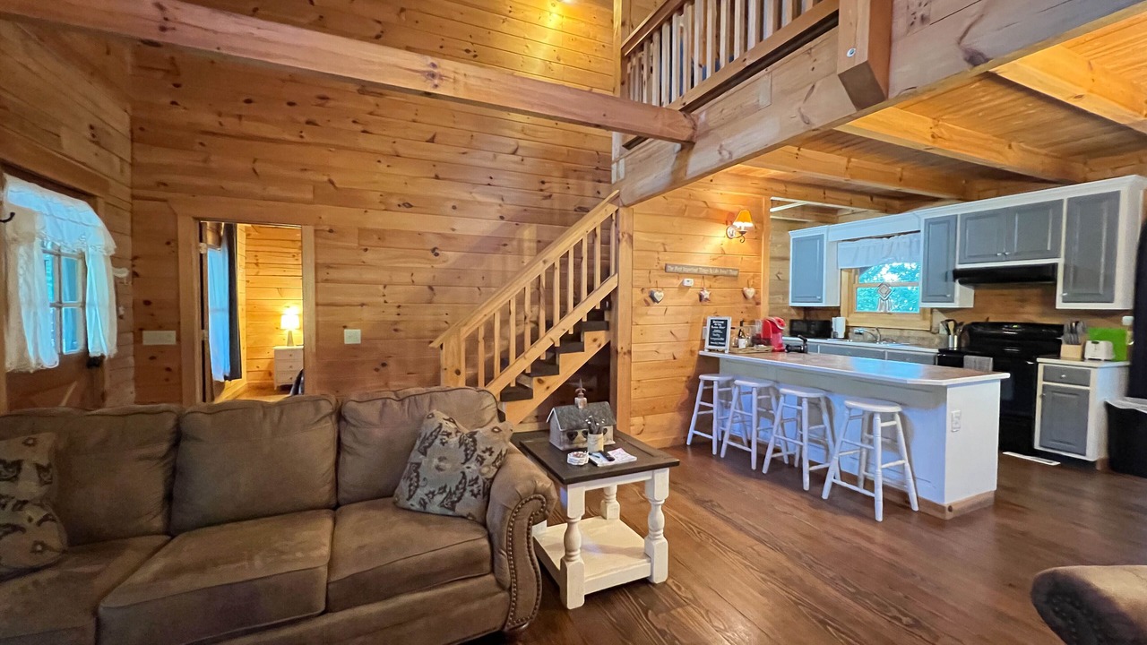 Photo of Livingroom in Pine Mountain
