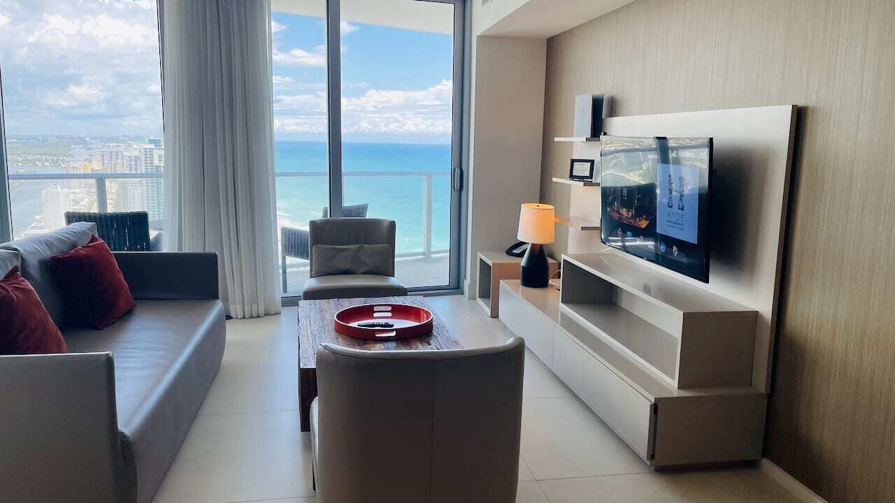 Photo of Livingroom in Hollywood South Central Beach