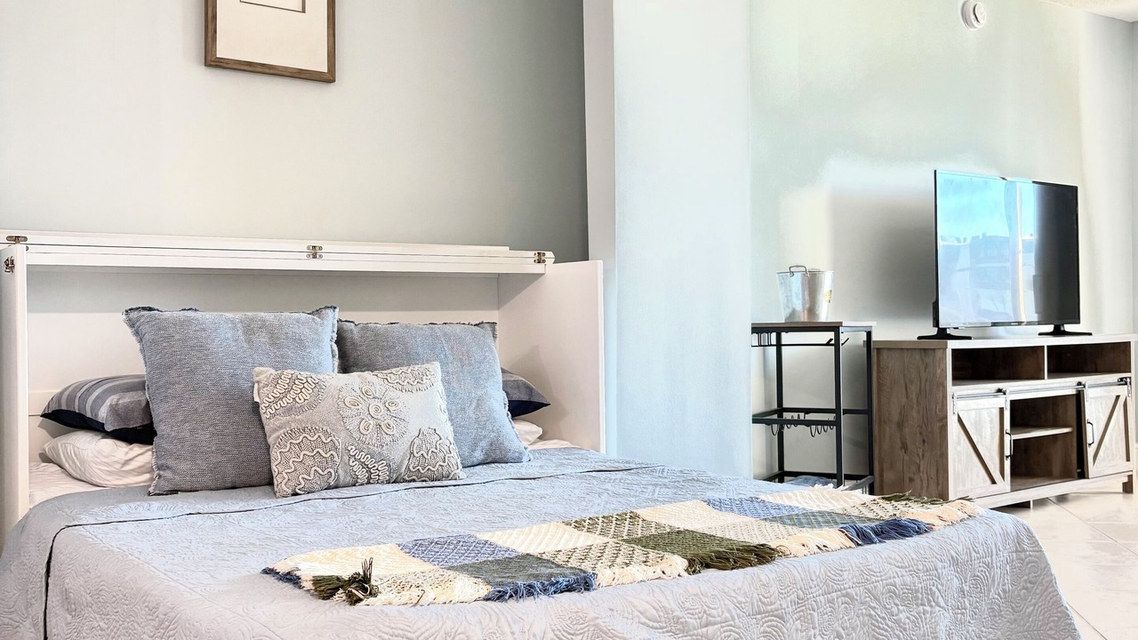 Photo of Bedroom in South Pasadena