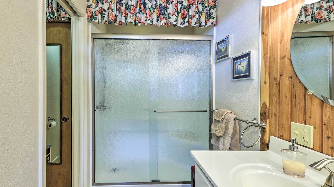 Photo of Bathroom in Bell