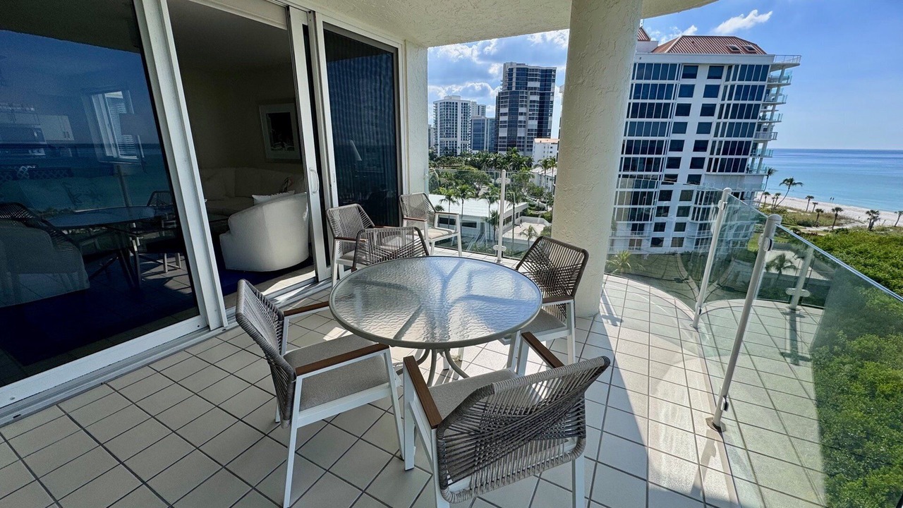 Photo of Outdoor in Park Shore