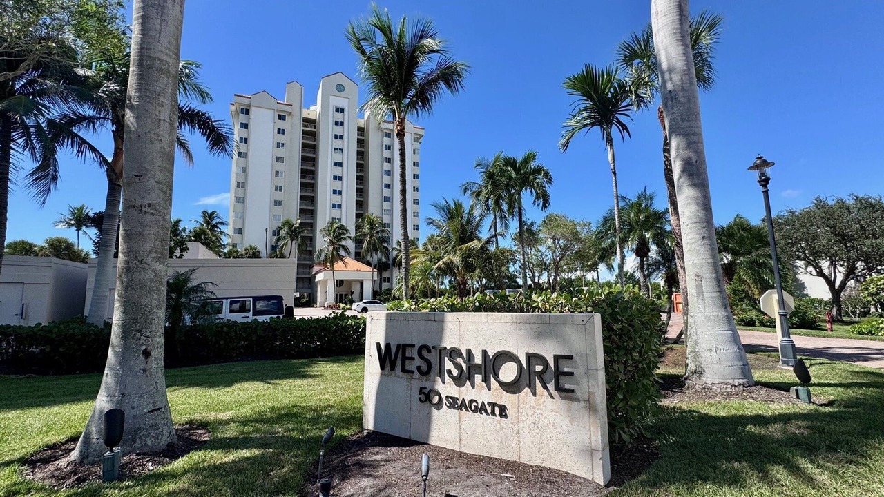 Photo of Outdoor in Park Shore