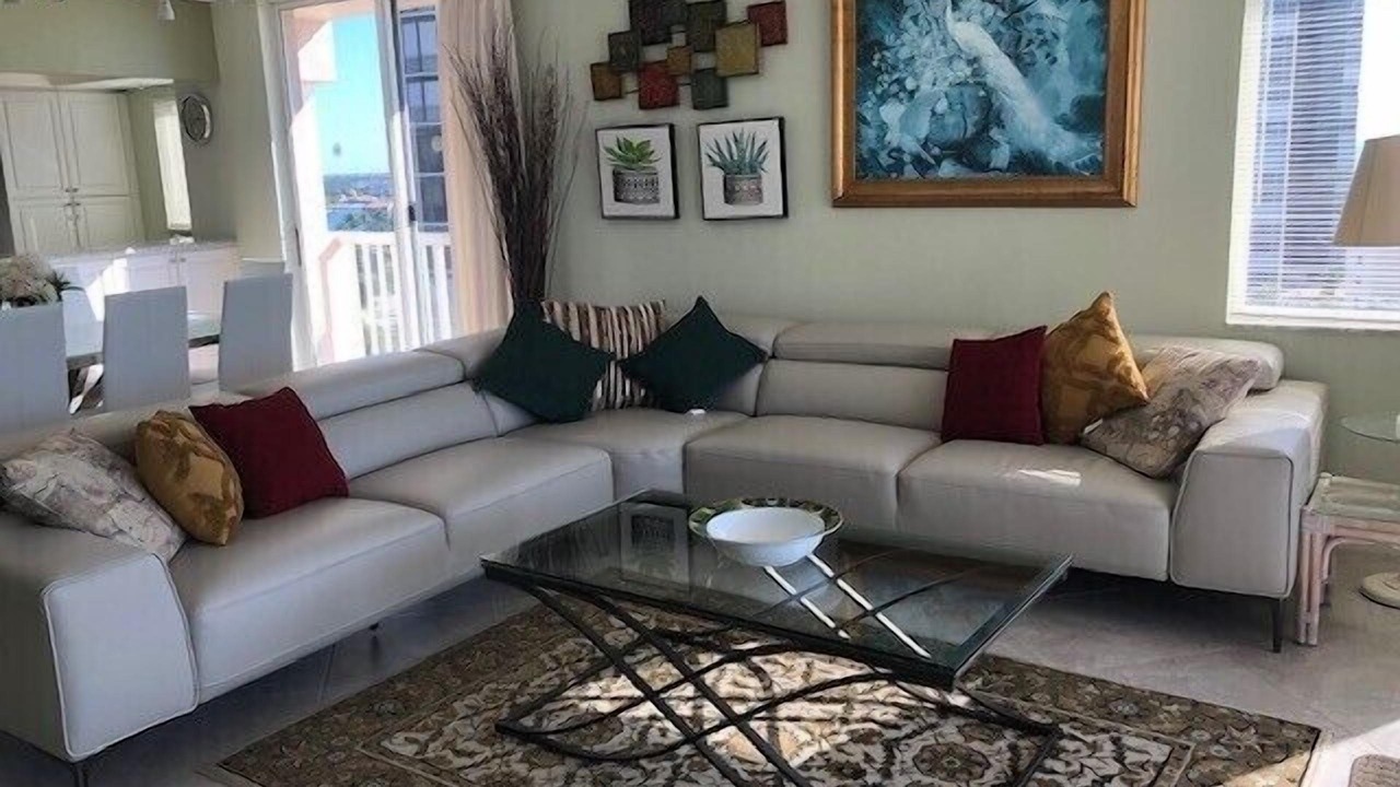 Photo of Livingroom in Park Shore