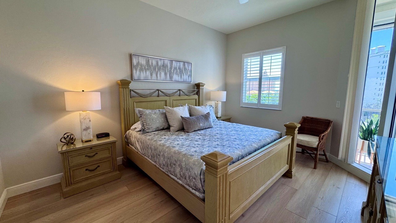 Photo of Bedroom in Vanderbilt Beach