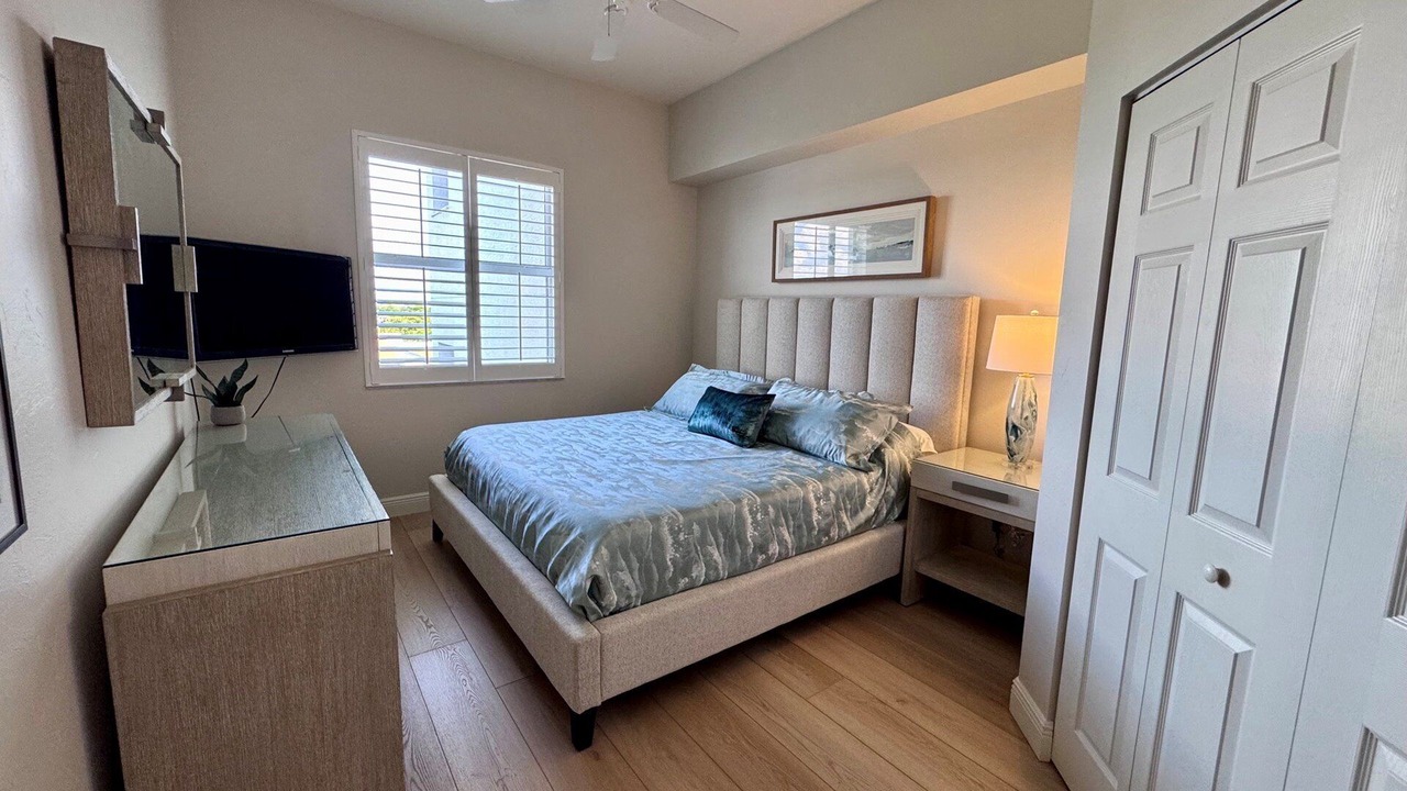 Photo of Bedroom in Vanderbilt Beach