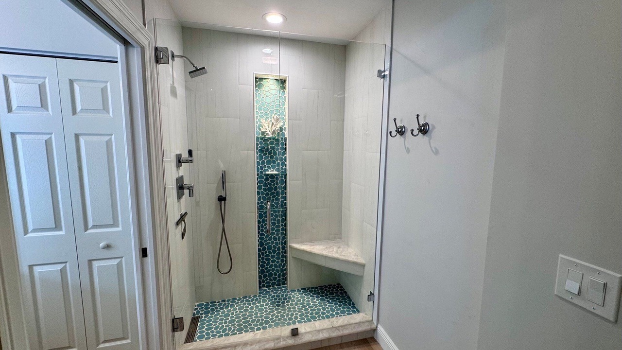Photo of Bathroom in Vanderbilt Beach