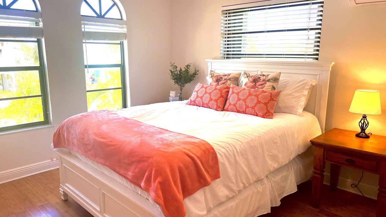 Photo of Bedroom in Summerland Key