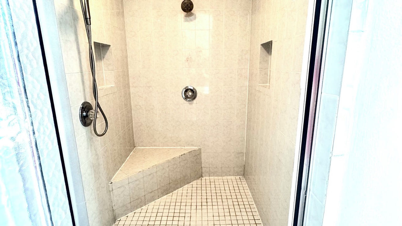 Photo of Bathroom in Summerland Key