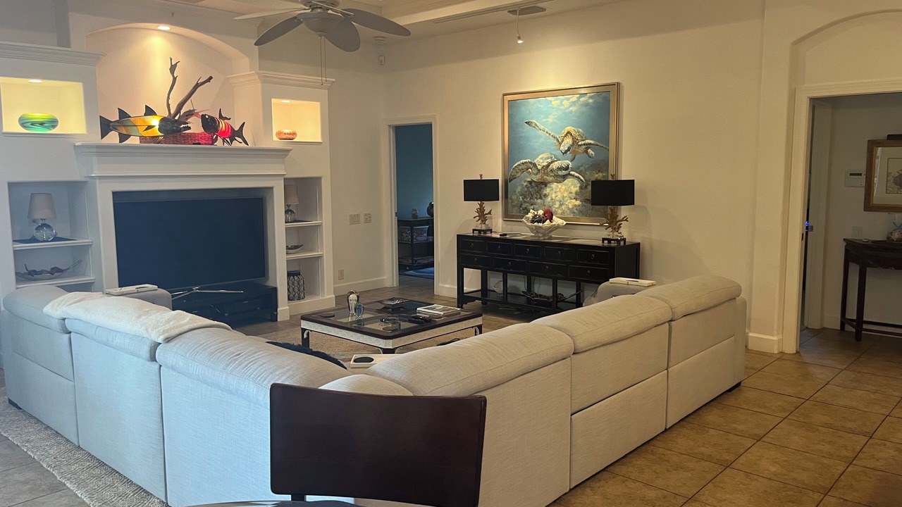 Photo of Livingroom in Broadwater