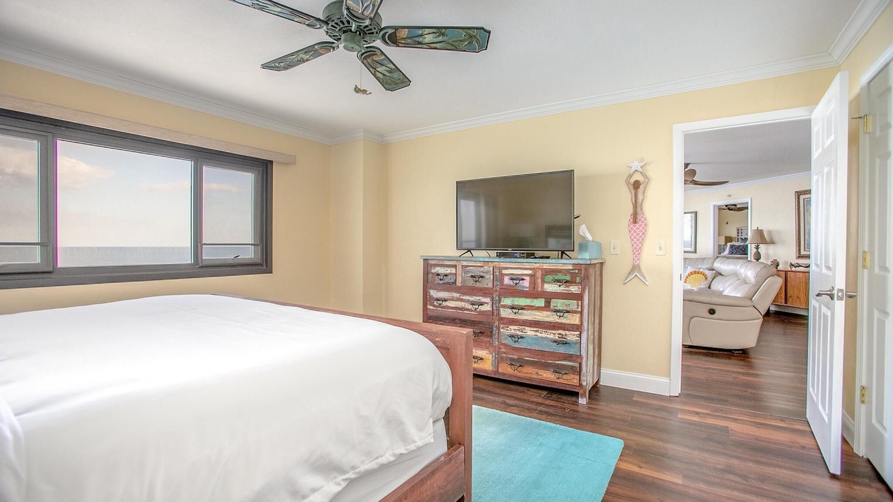 Photo of Bedroom in Venetian Way South