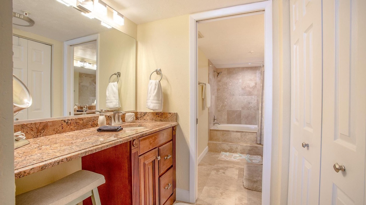 Photo of Bathroom in Venetian Way South