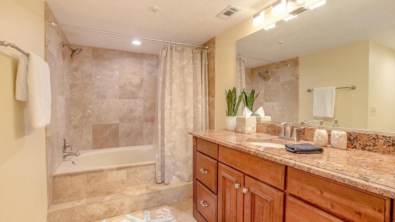 Photo of Bathroom in Venetian Way South
