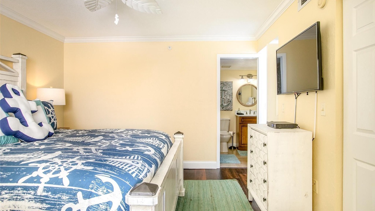 Photo of Bedroom in Venetian Way South