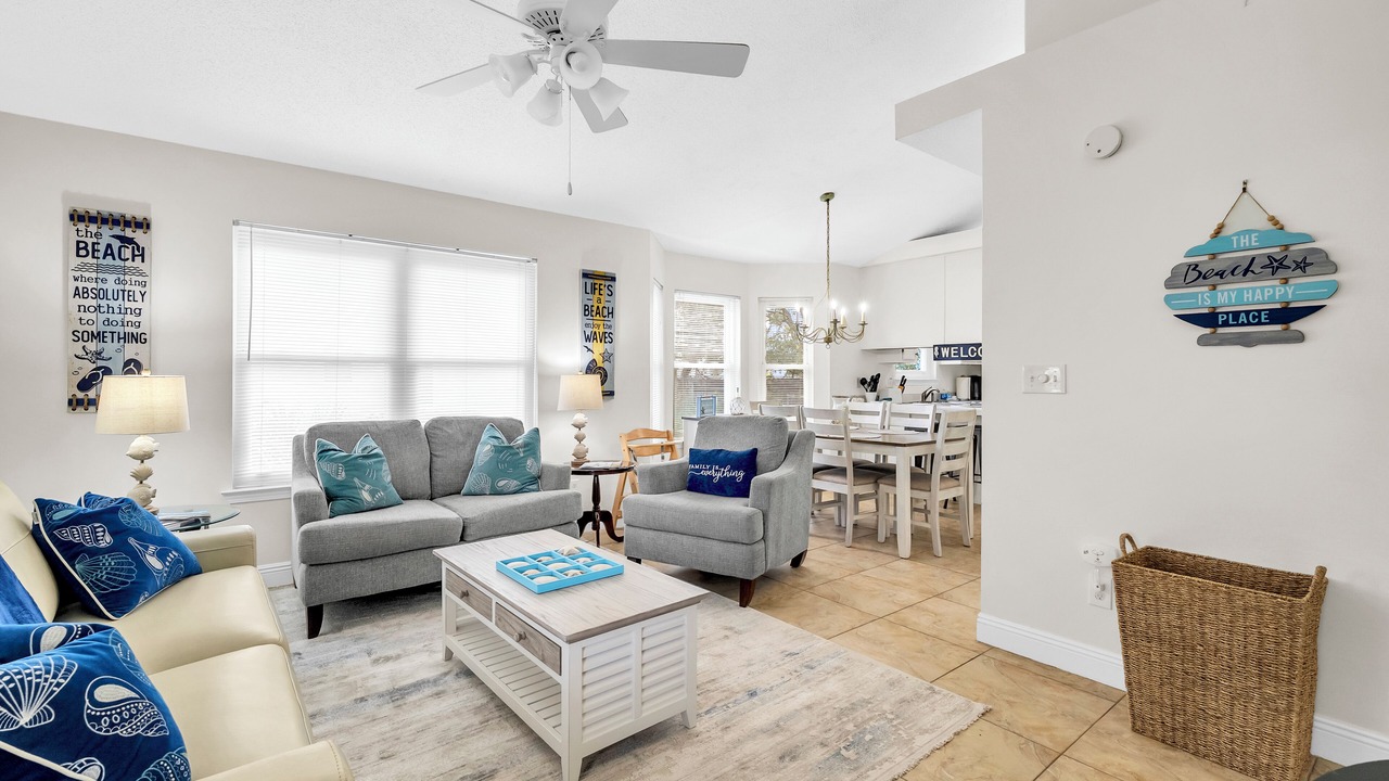 Photo of Livingroom in Crystal Beach