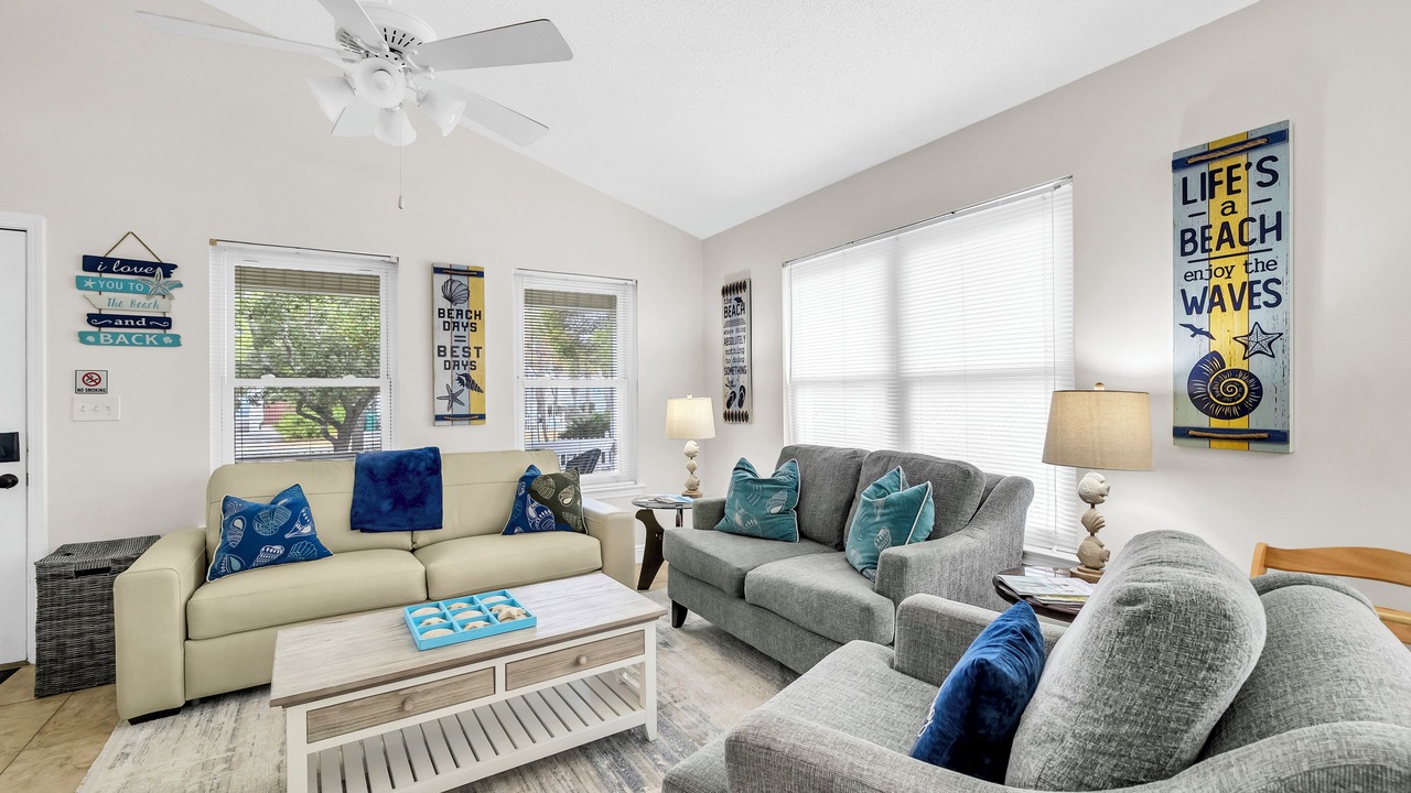 Photo of Livingroom in Crystal Beach