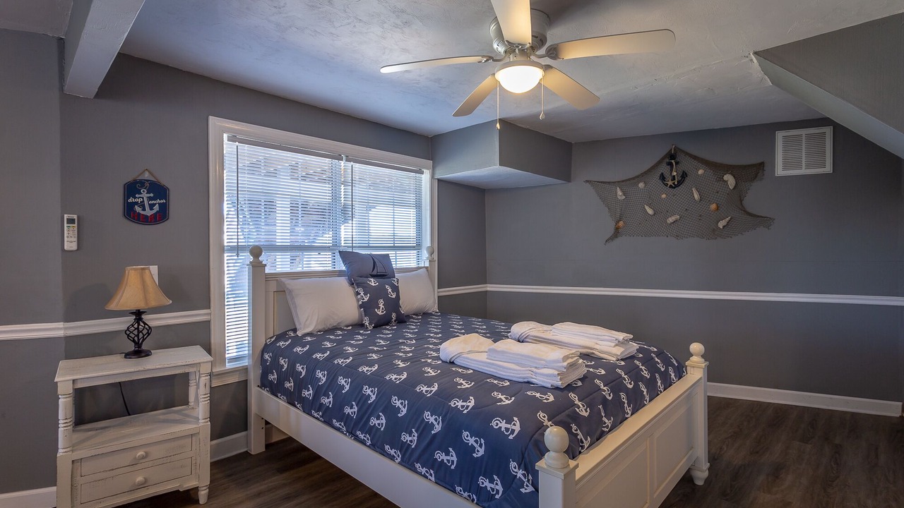 Photo of Bedroom in Carrabelle