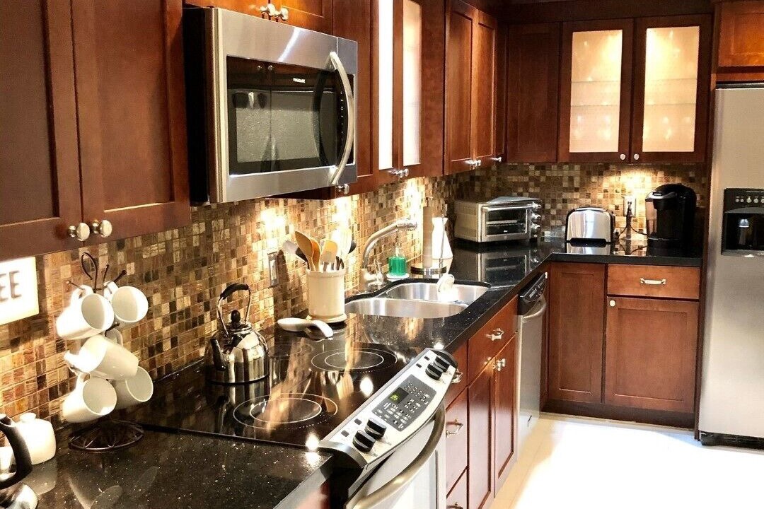 Photo of Kitchen in Hollywood South Central Beach