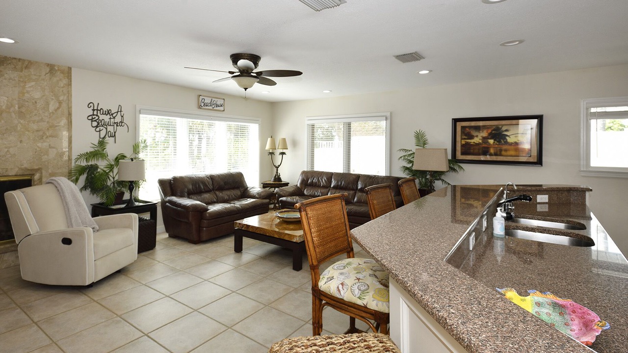Photo of Livingroom in Indian Rocks Beach