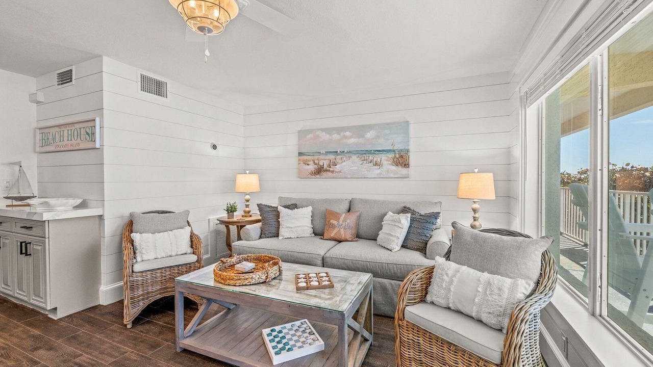 Photo of Livingroom in Bradenton Beach