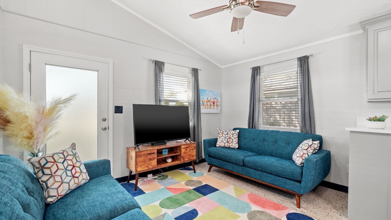 Photo of Livingroom in Bid-a-wee Beach