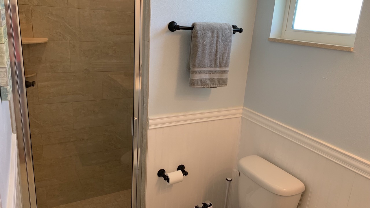 Photo of Bathroom in Edgewater