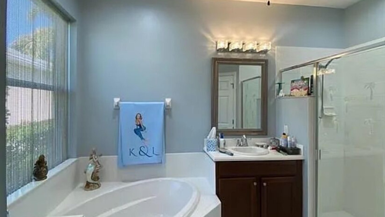 Photo of Bathroom in Trafalgar