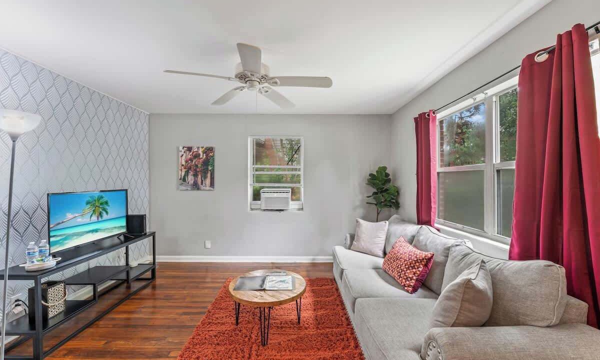 Photo of Livingroom in Riverside