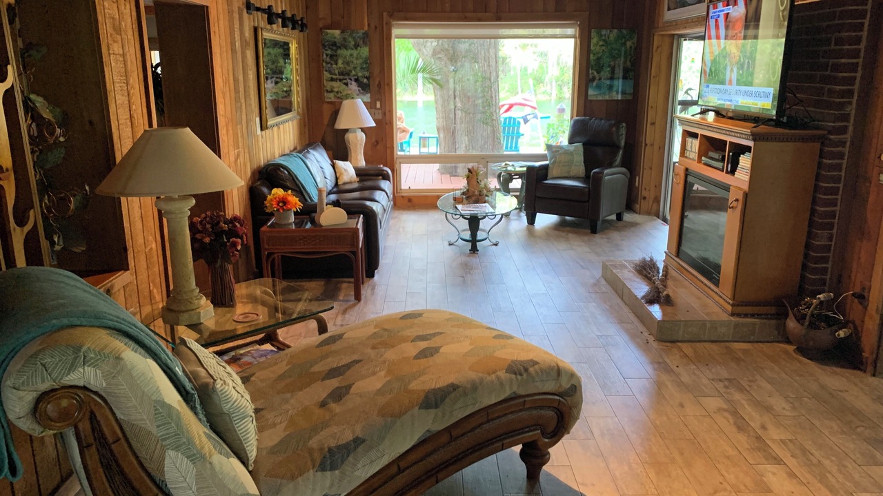 Photo of Bedroom in Dunnellon