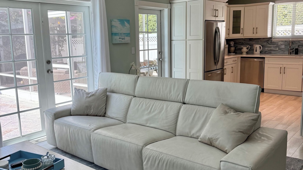 Photo of Livingroom in Deerfield Beach