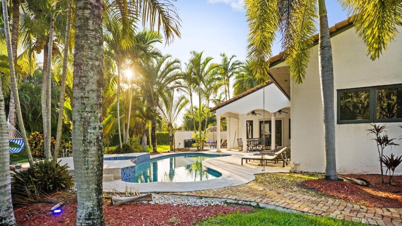 Photo of Outdoor in Pinecrest