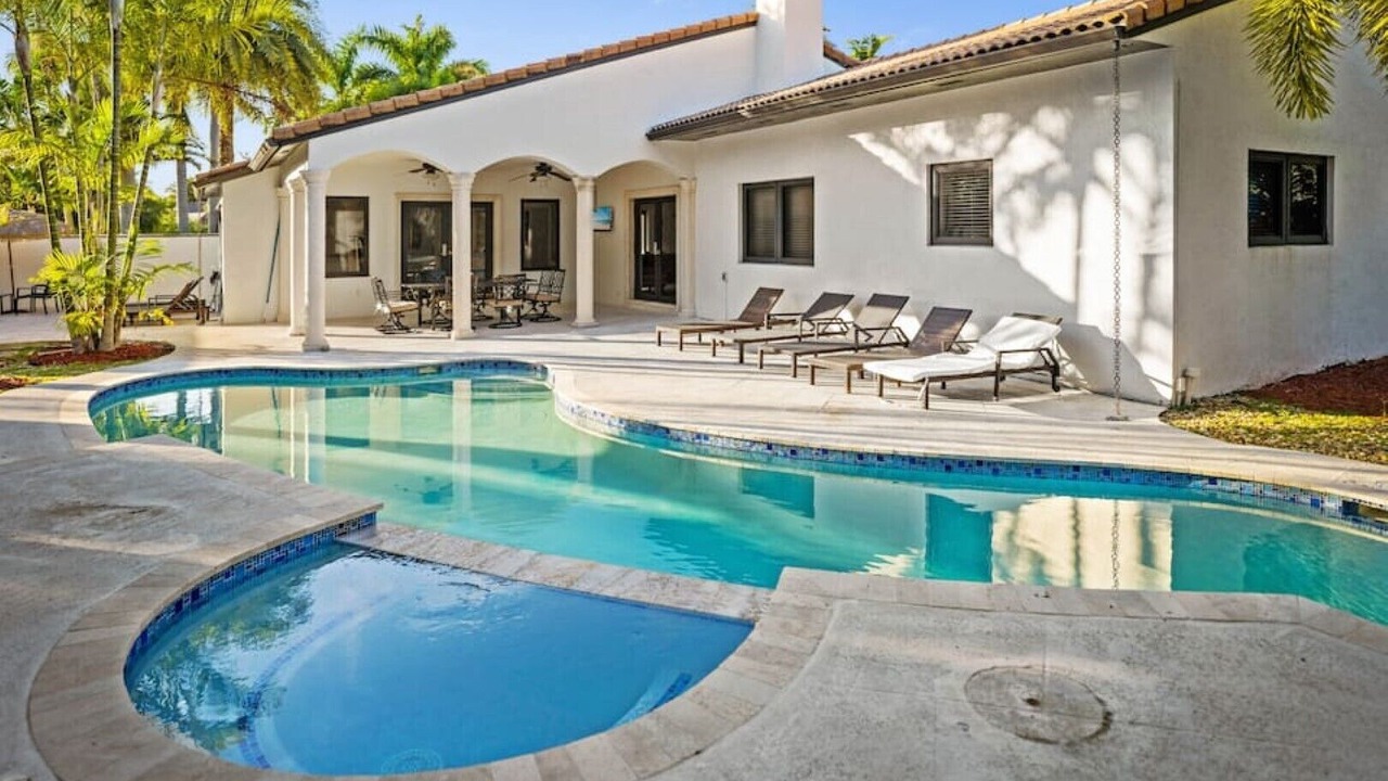 Photo of Outdoor in Pinecrest