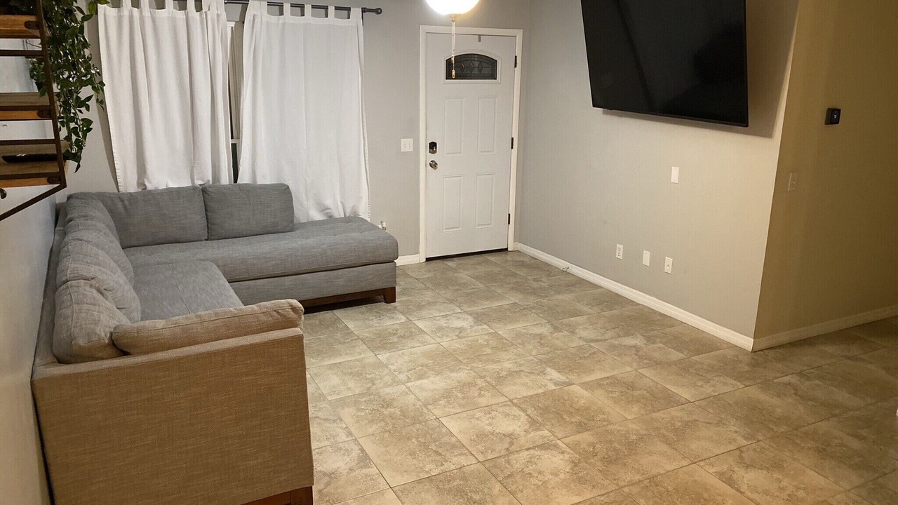 Photo of Livingroom in Campbell