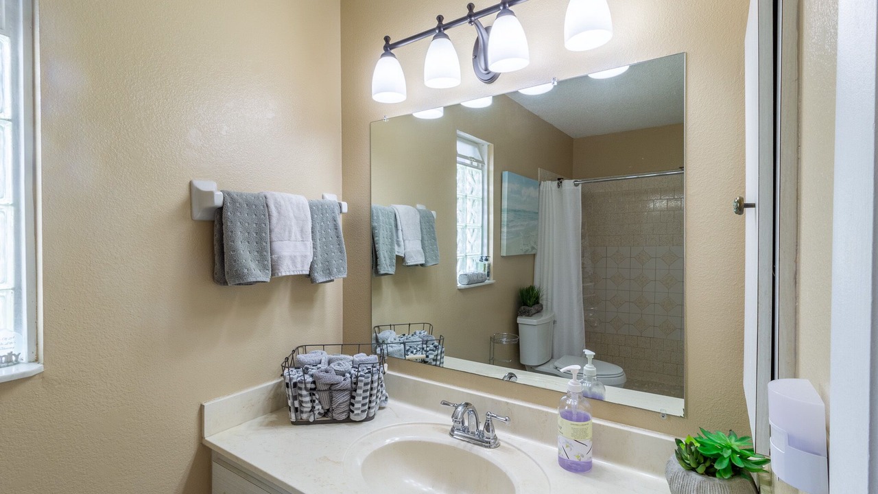Photo of Bathroom in Englewood East