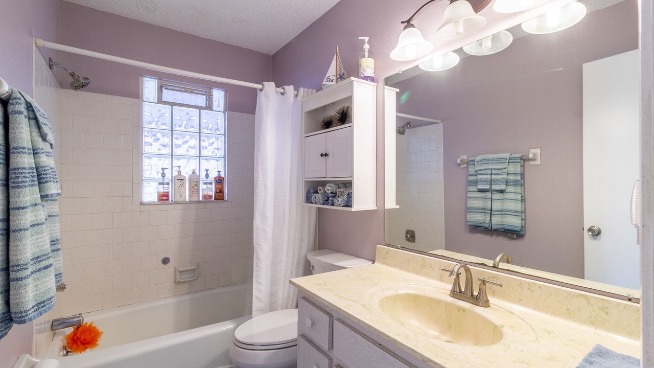 Photo of Bathroom in Englewood East