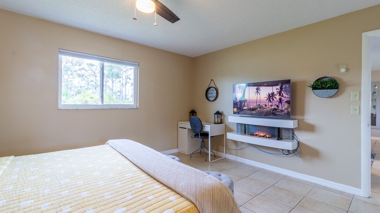 Photo of Bedroom in Englewood East
