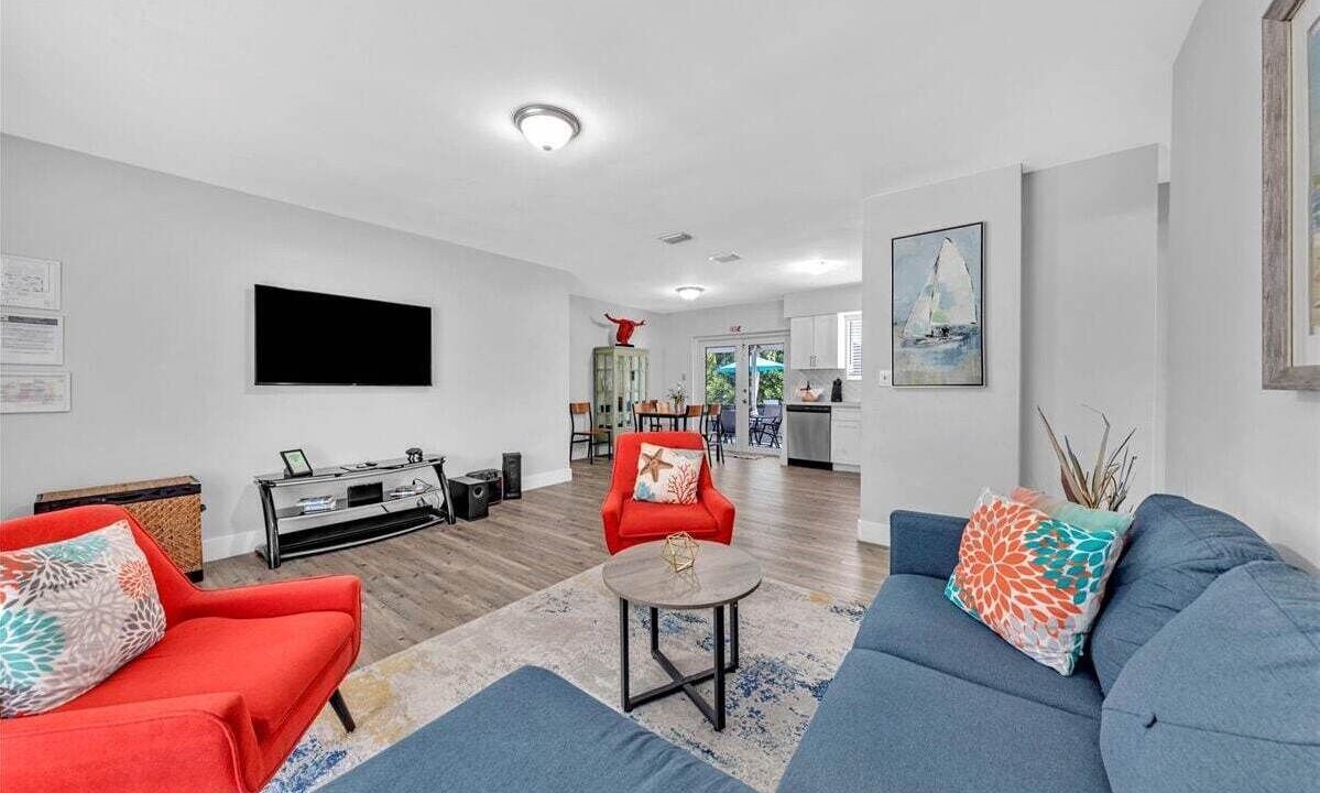Photo of Livingroom in Survey Creek