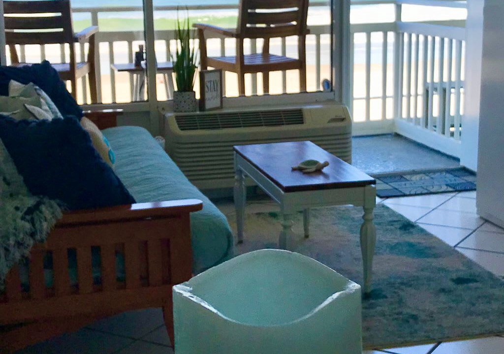 Photo of Livingroom in Ormond Beach