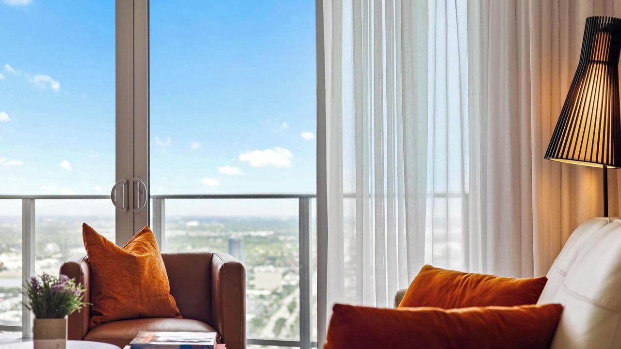 Photo of Livingroom in Hollywood South Central Beach