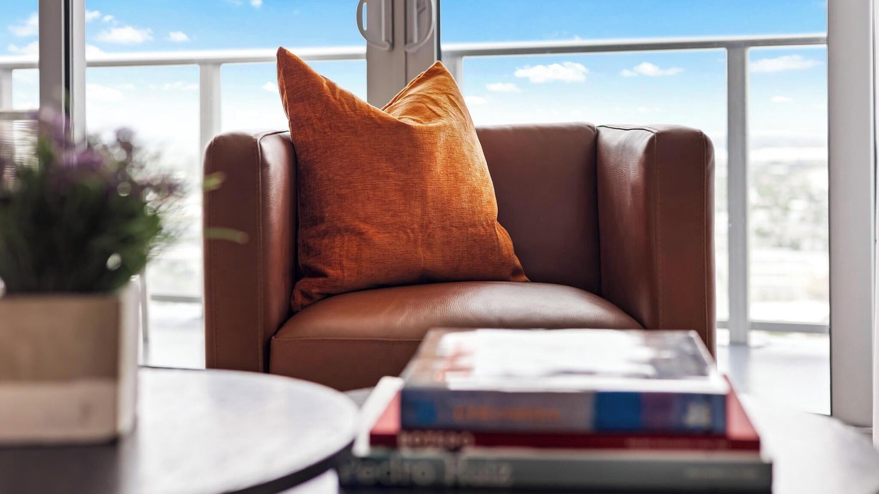 Photo of Livingroom in Hollywood South Central Beach