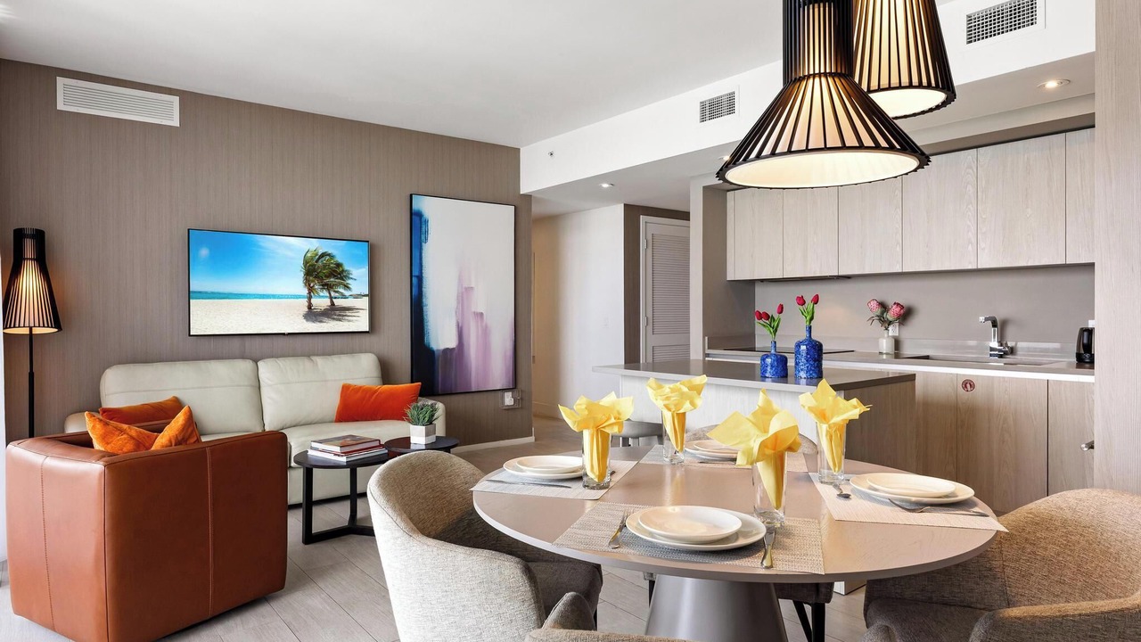 Photo of Livingroom in Hollywood South Central Beach