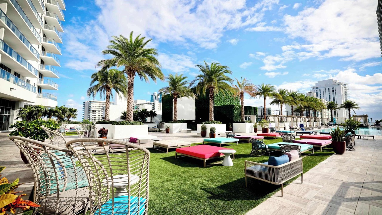 Photo of Patio Balcony in Hollywood South Central Beach