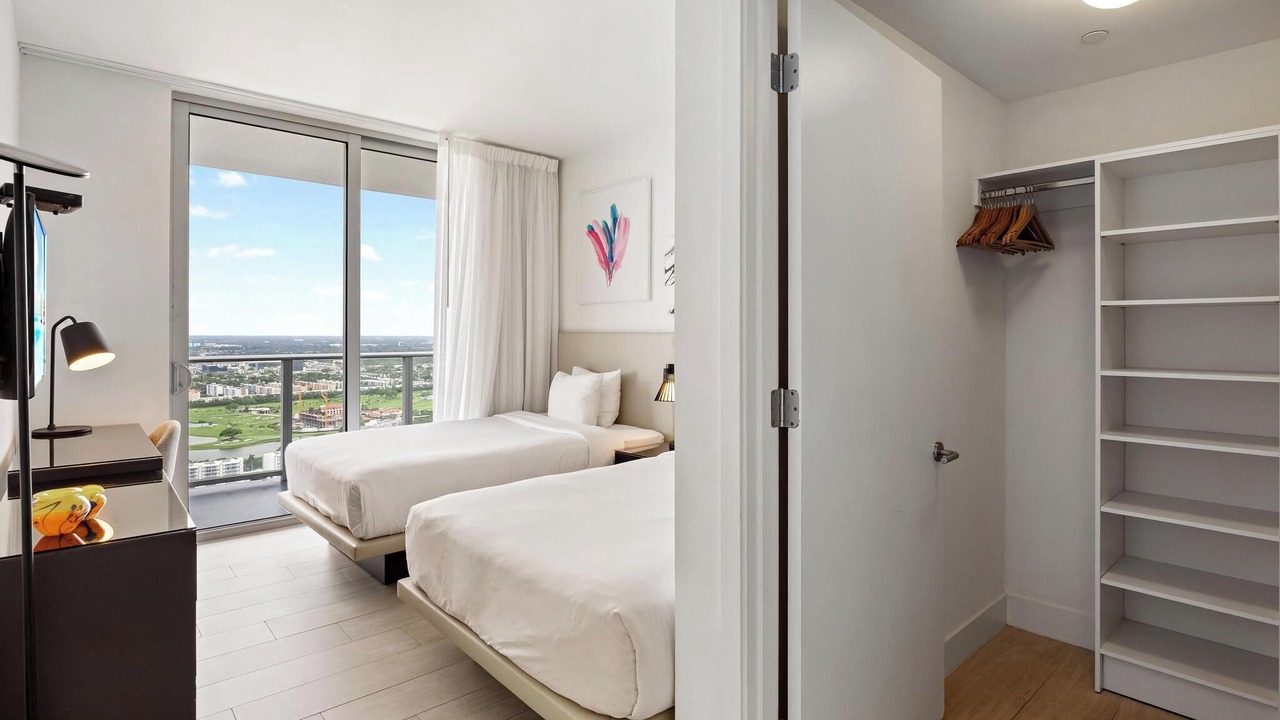 Photo of Bedroom in Hollywood South Central Beach