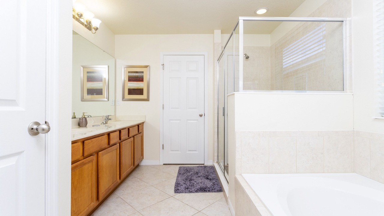 Photo of Bathroom in Veranda Palms
