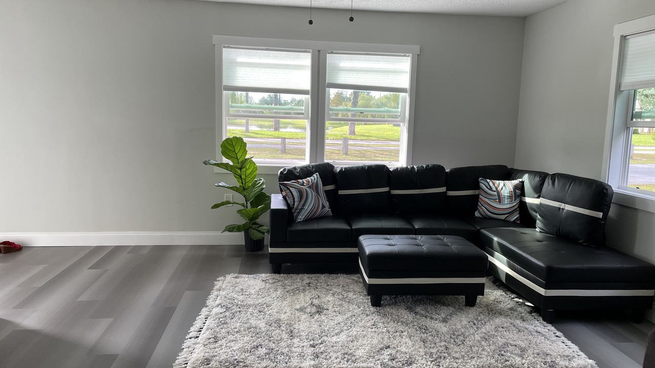 Photo of Livingroom in Baldwin Park